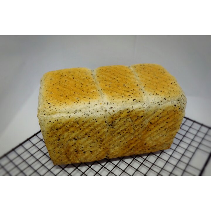 西川功晃- 黑芝麻土司