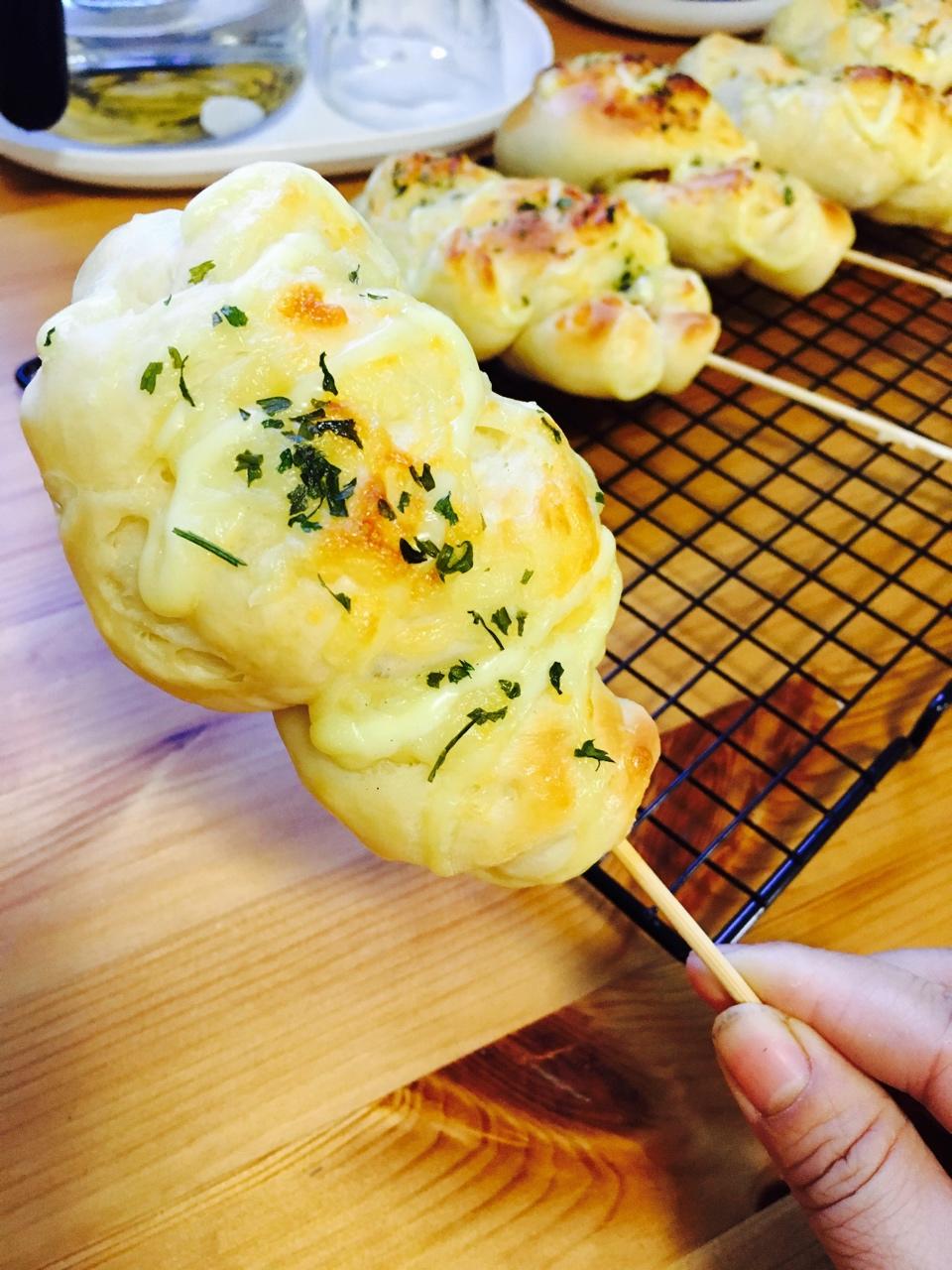 烤起来吧，鸡腿面包~