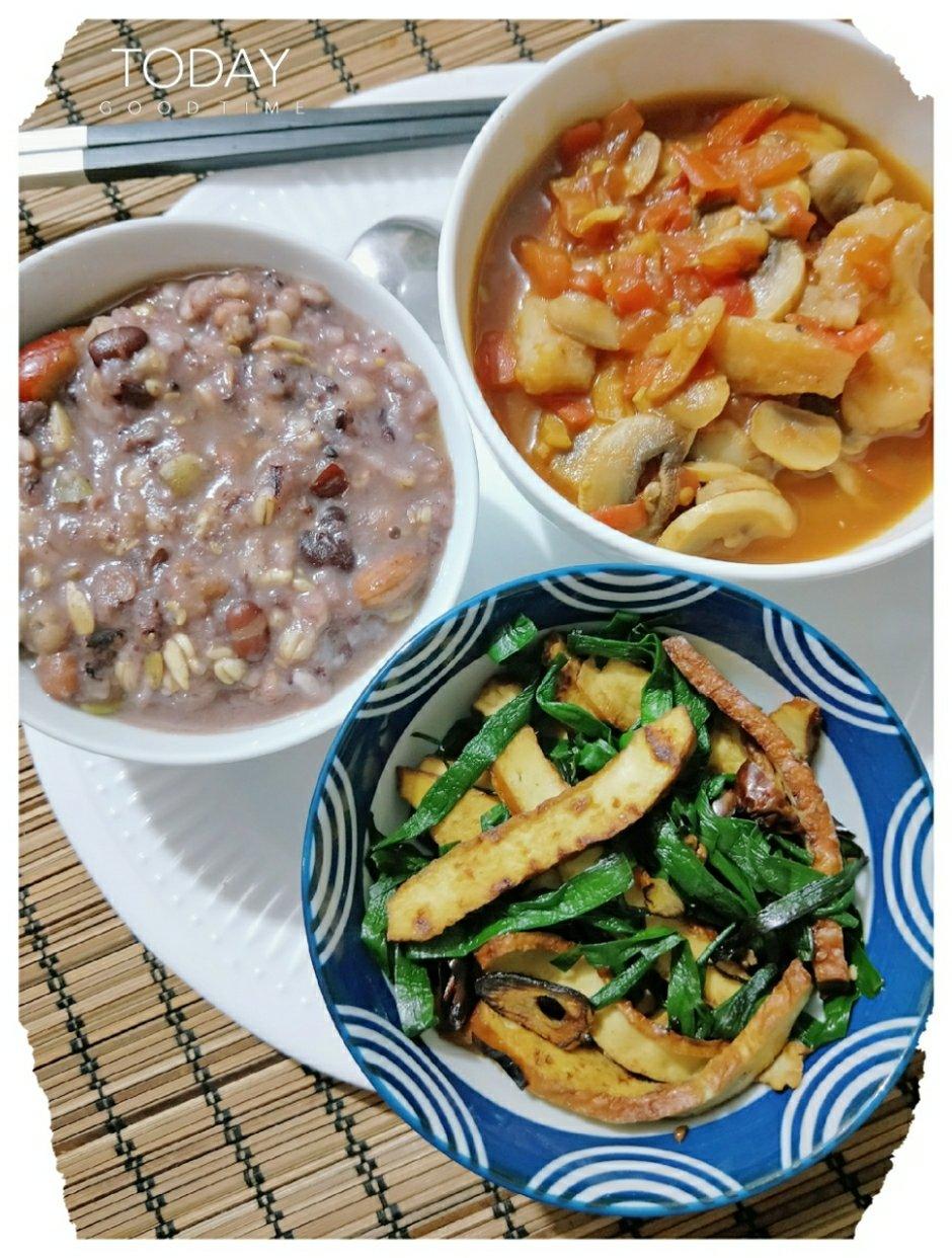 豆浆杂粮粥（别名：回归正轨粥）丨健康·三餐