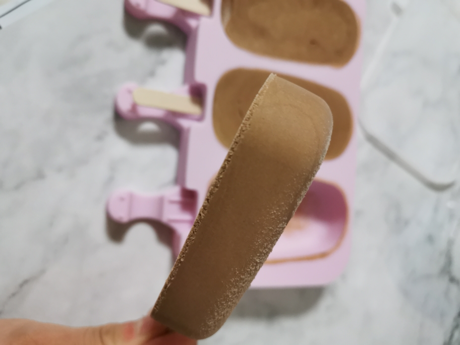 巧克力冰淇淋无冰渣（熬蛋黄制作法）的做法 步骤15