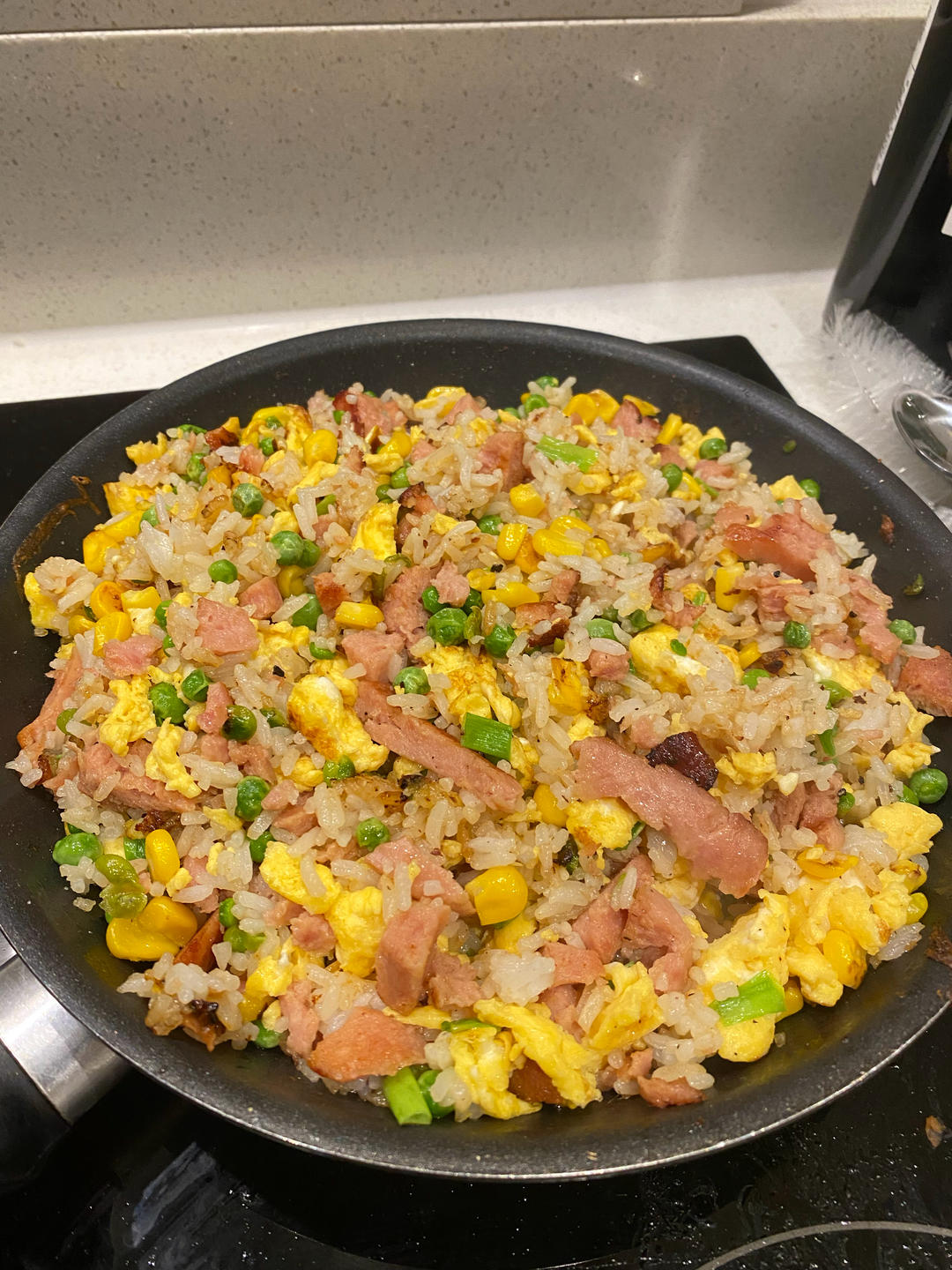 超级香的扬州炒饭/火腿鸡蛋什锦炒饭