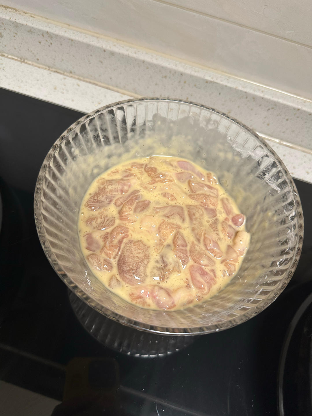 中式-雞腿肉粒炒黃瓜的做法 步驟1