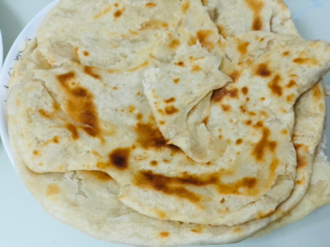 烙饼不硬的小窍门 掌握了你也能看出柔软多层凉了不硬的小油饼