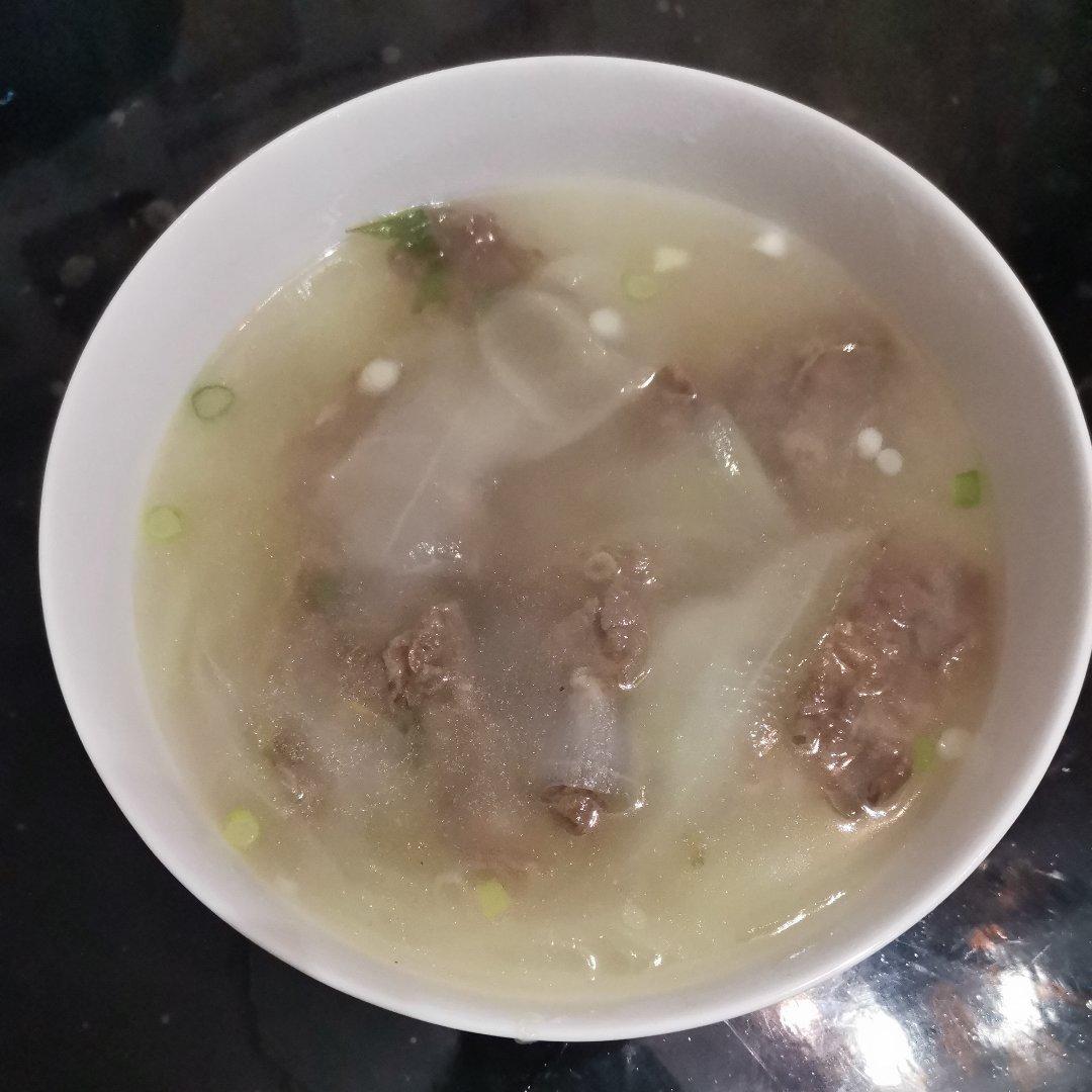 老黄瓜肥牛汤