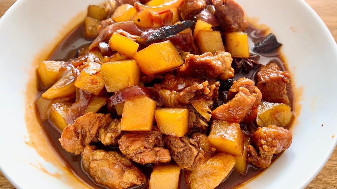 土豆洋葱烧排骨