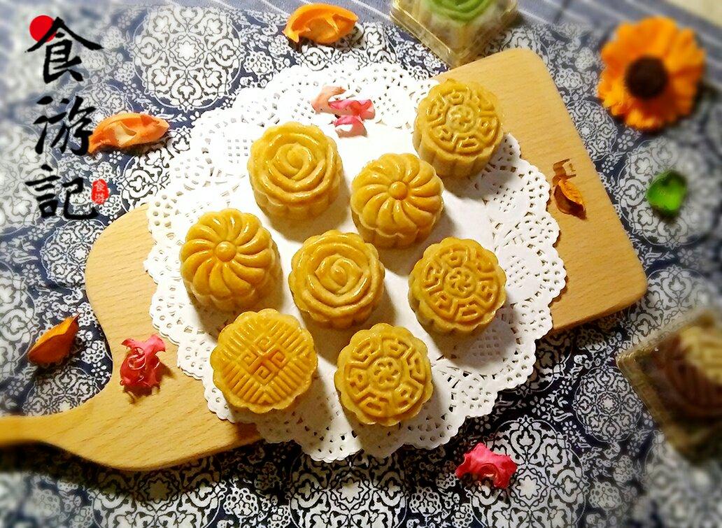广式月饼—蛋黄莲蓉月饼