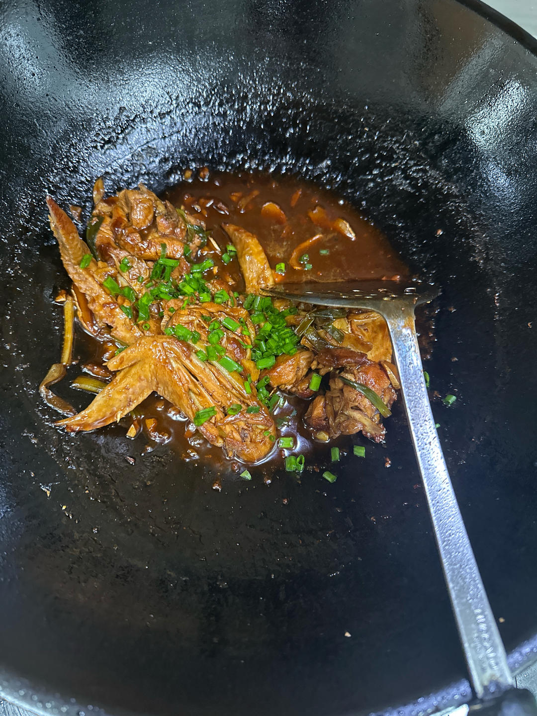 妈妈家的味道，吃了停不下来的红烧鸡翅