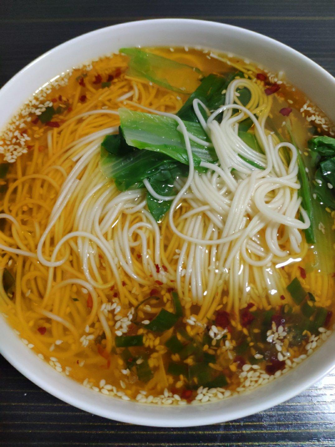 王大厨酸汤面