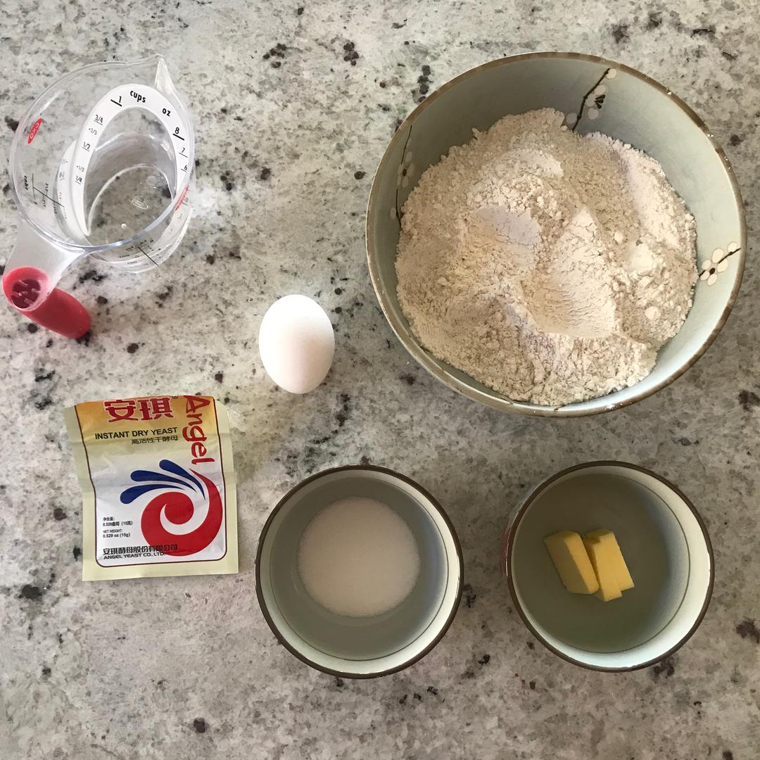 纯奶手撕吐司的做法 步骤1