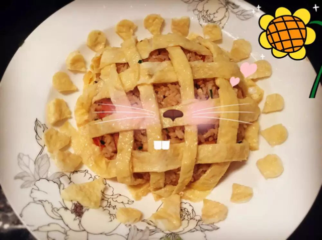 向日葵鲜虾蛋包饭