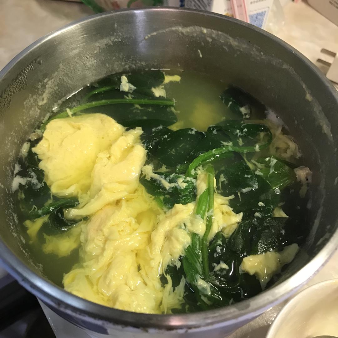 菠菜鸡蛋汤