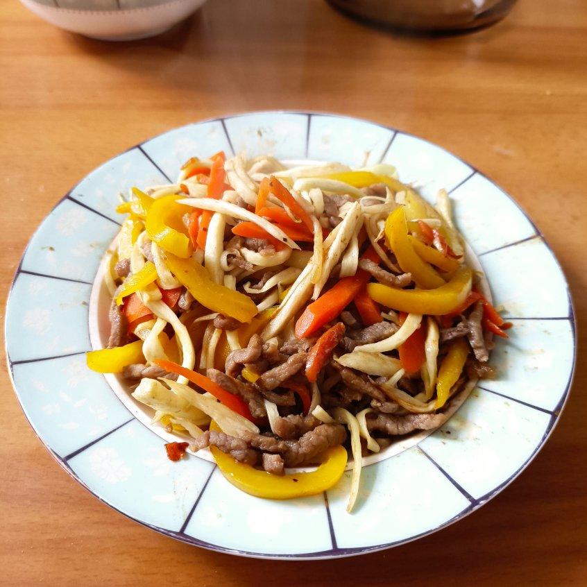 茭白炒三丝