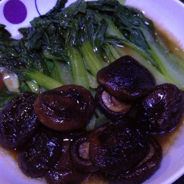 浇汁香菇油菜