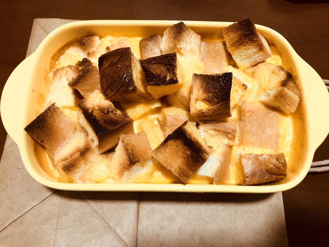 鸡蛋牛奶吐司布丁