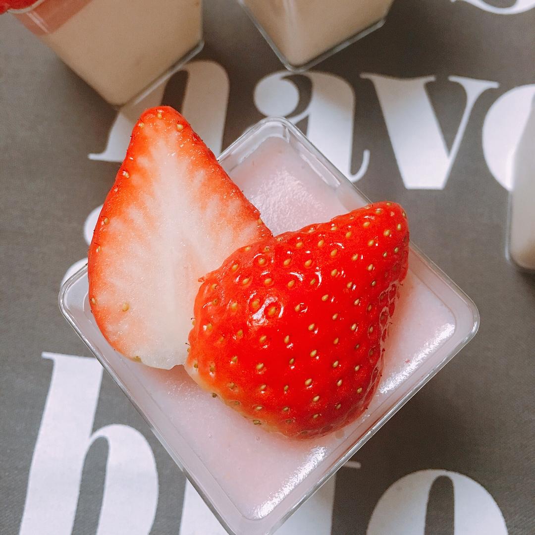 草莓慕斯