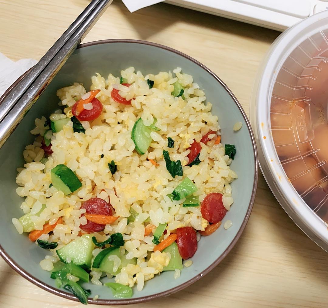 香肠蛋炒饭