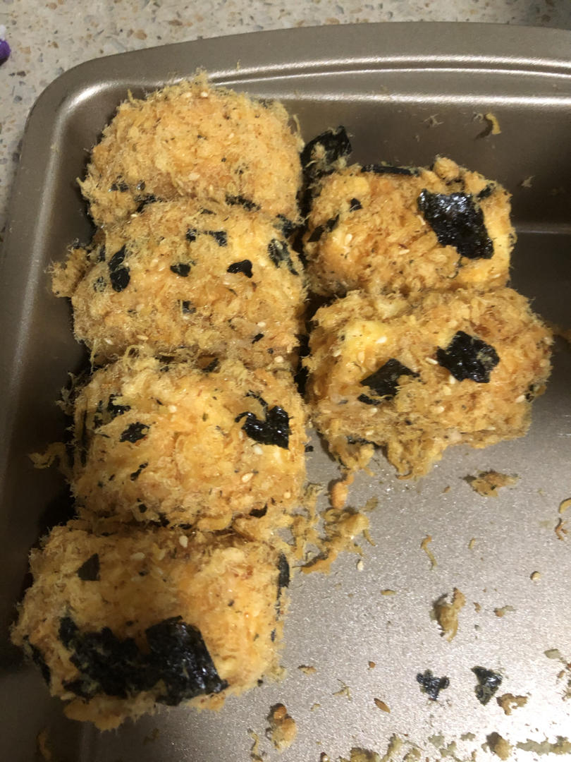 朋友都说比鲍师傅好吃的海苔肉松小贝