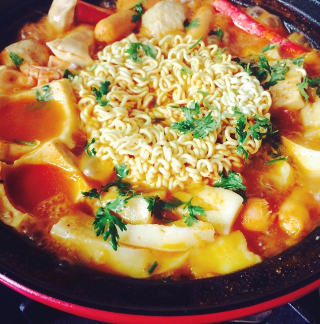 yxxddongu做的韩式部队锅