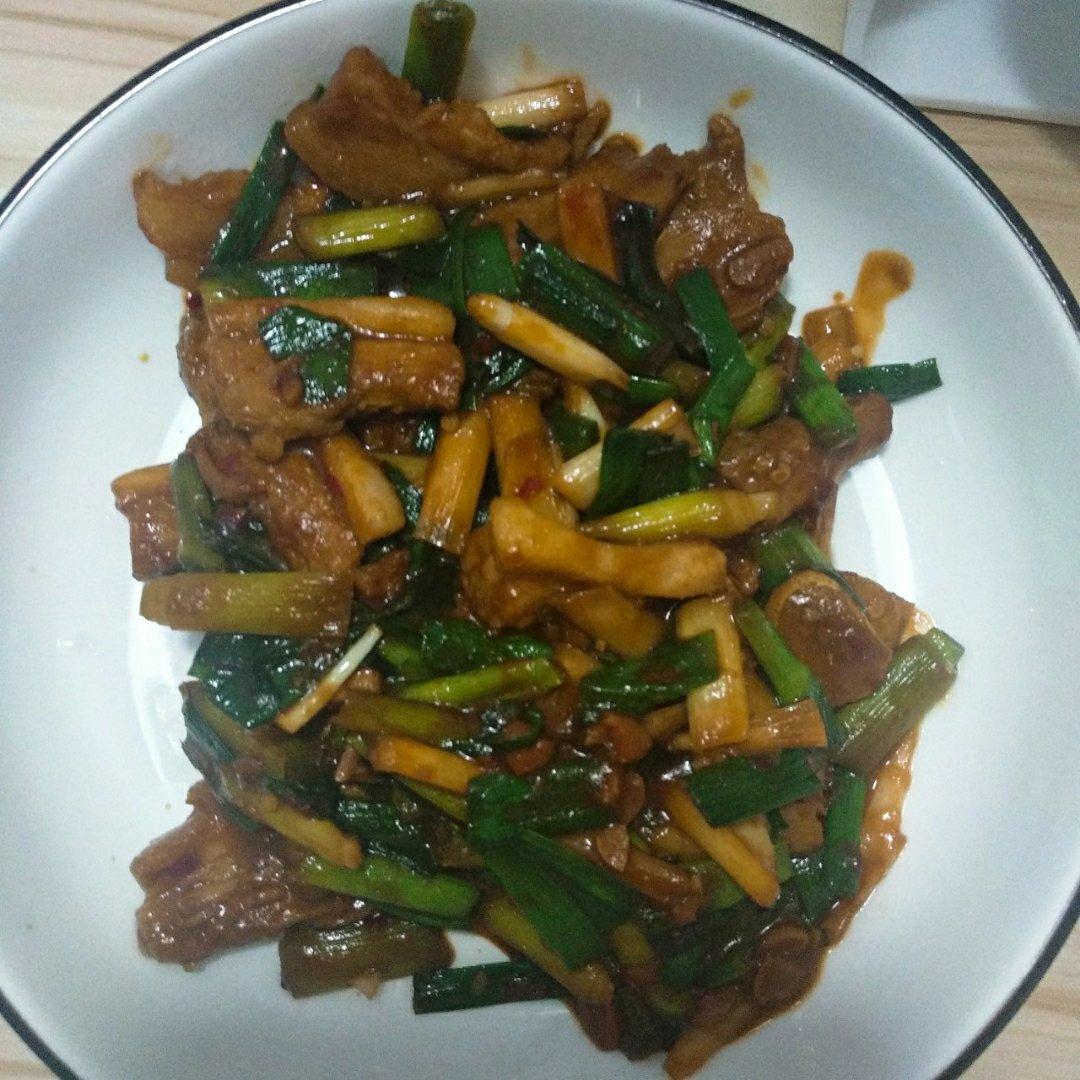 「川味蒜苗回锅肉」