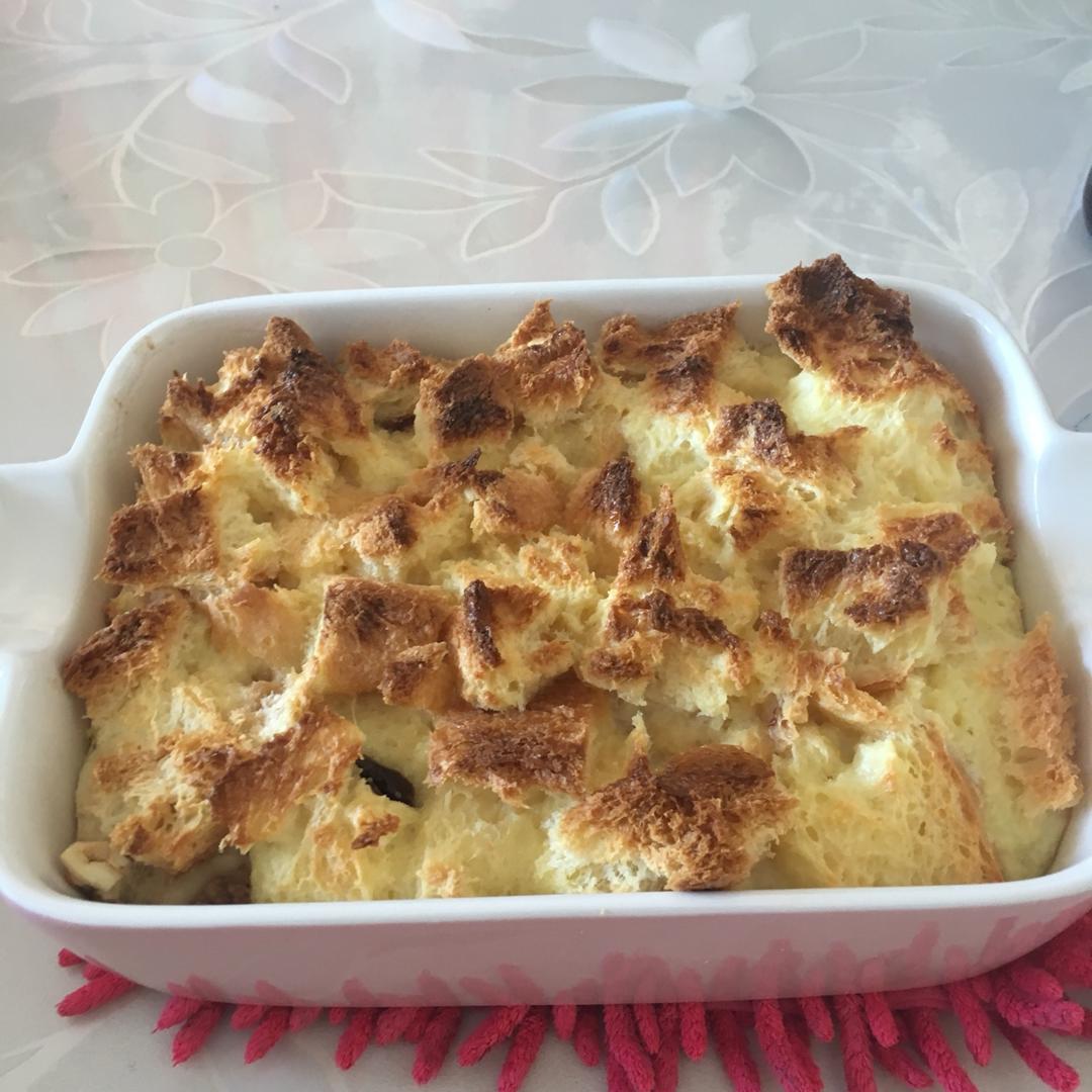 快手早餐面包布丁 | 消耗剩余吐司及淡奶油的好方法