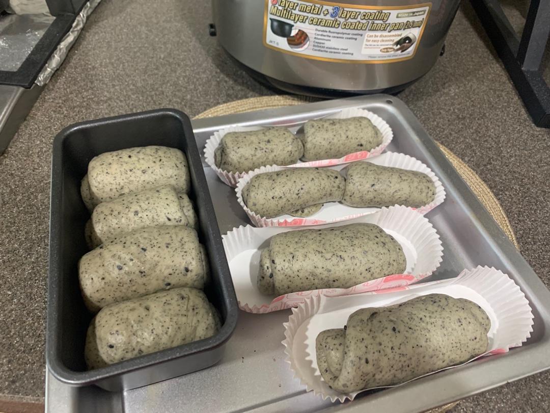 营养丰富的黑芝麻小吐司