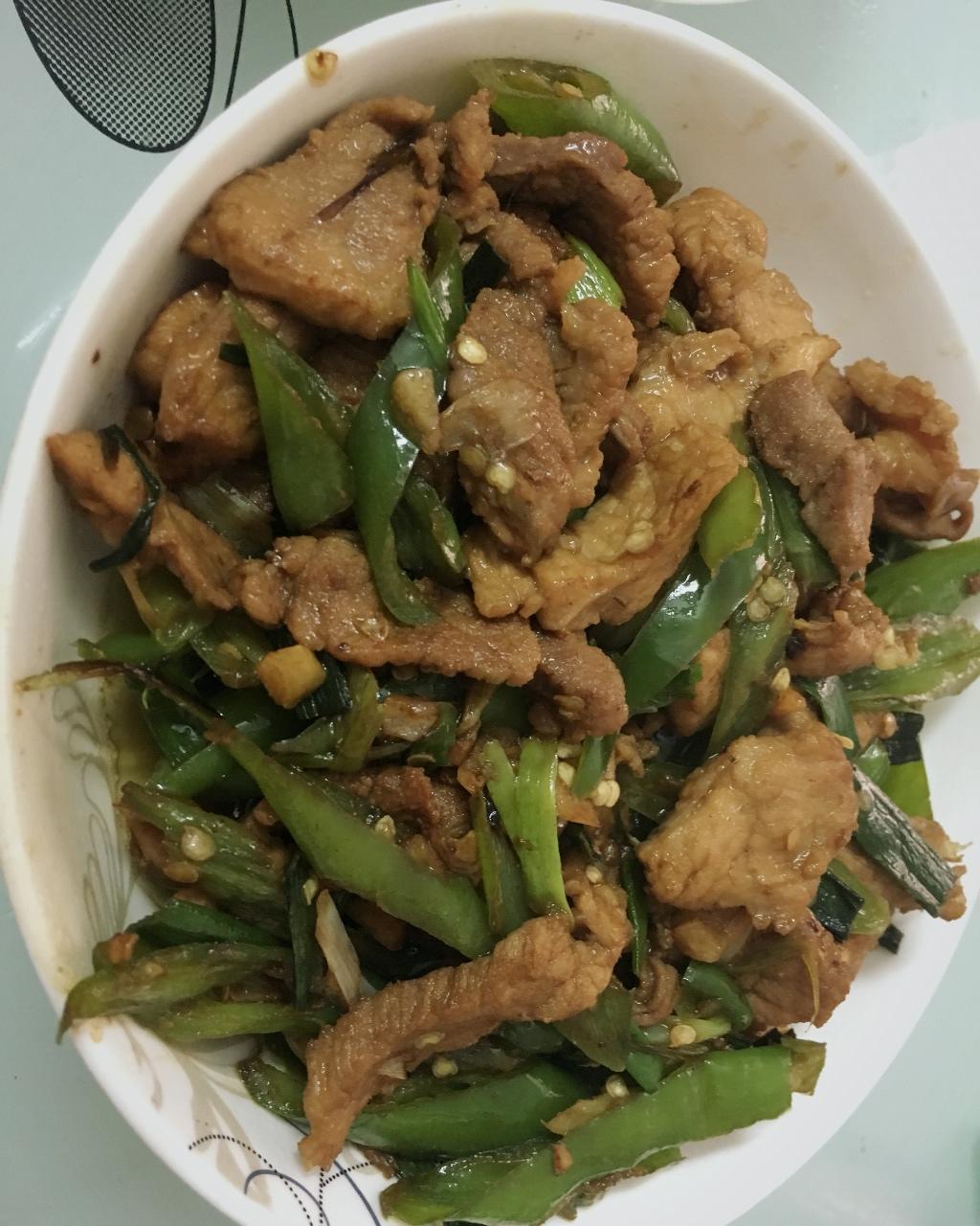 农家小炒肉【记忆中勾魂的油汤】