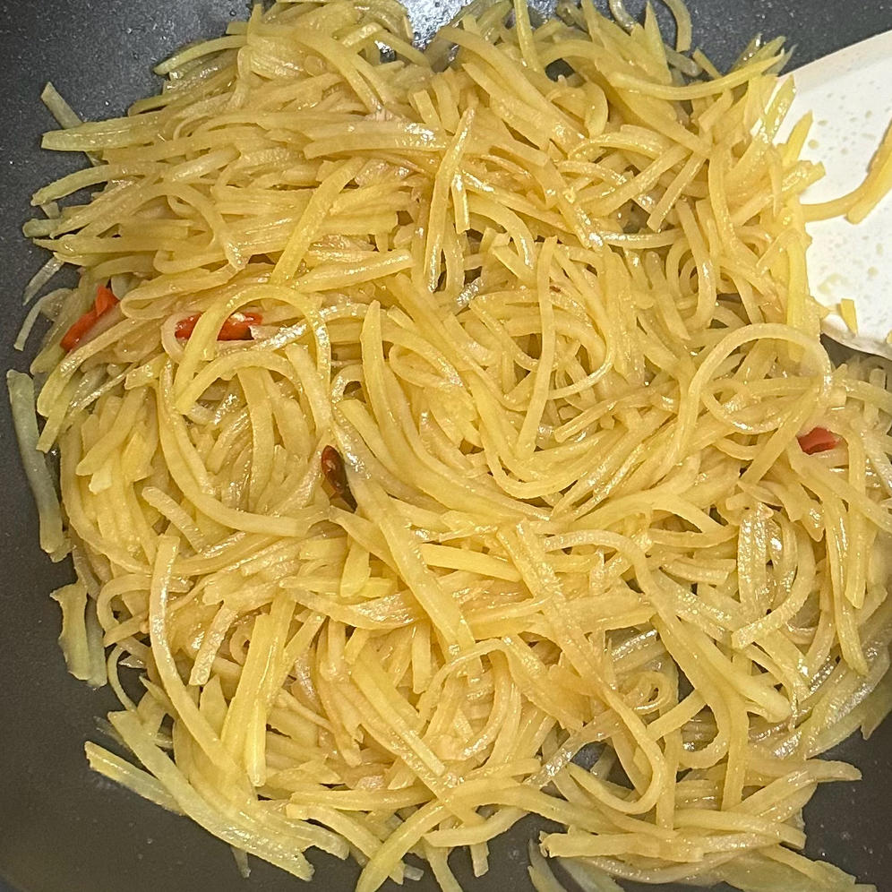 酸辣土豆丝的家常做法 超级下饭