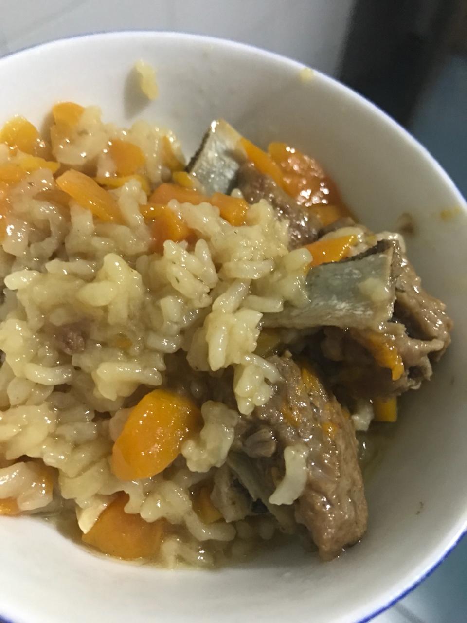 喷香排骨焖饭（爆好吃）