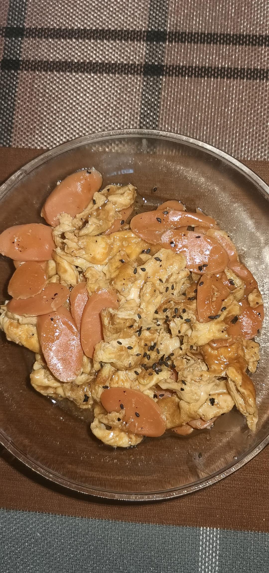 鸡蛋炒香肠