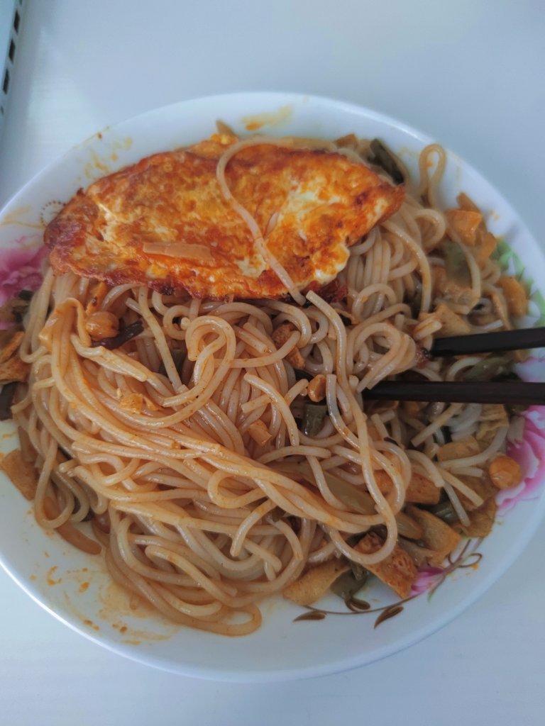 炒螺蛳粉（超简单）