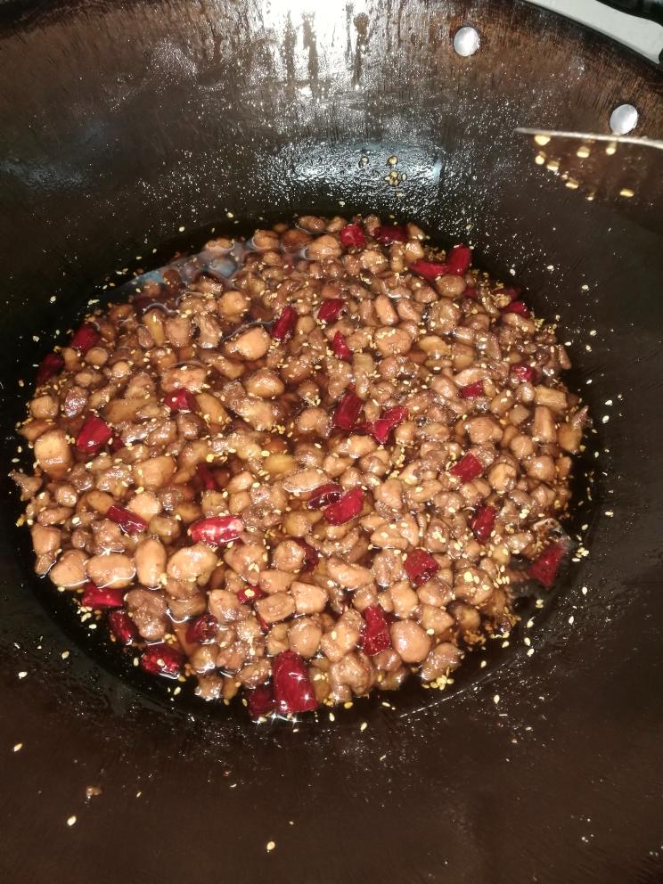 好吃得连油都不剩的冷吃兔（陈皮兔）