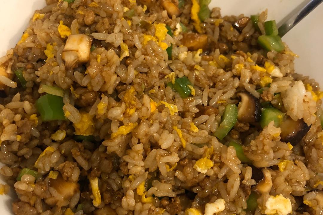 香菇肉丁油饭