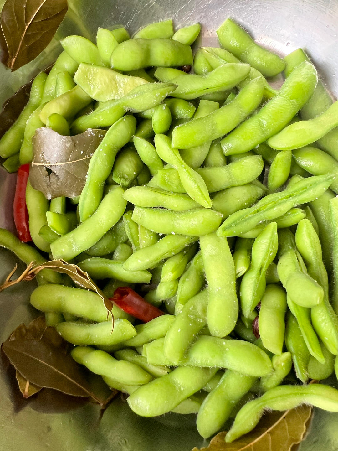 煮毛豆