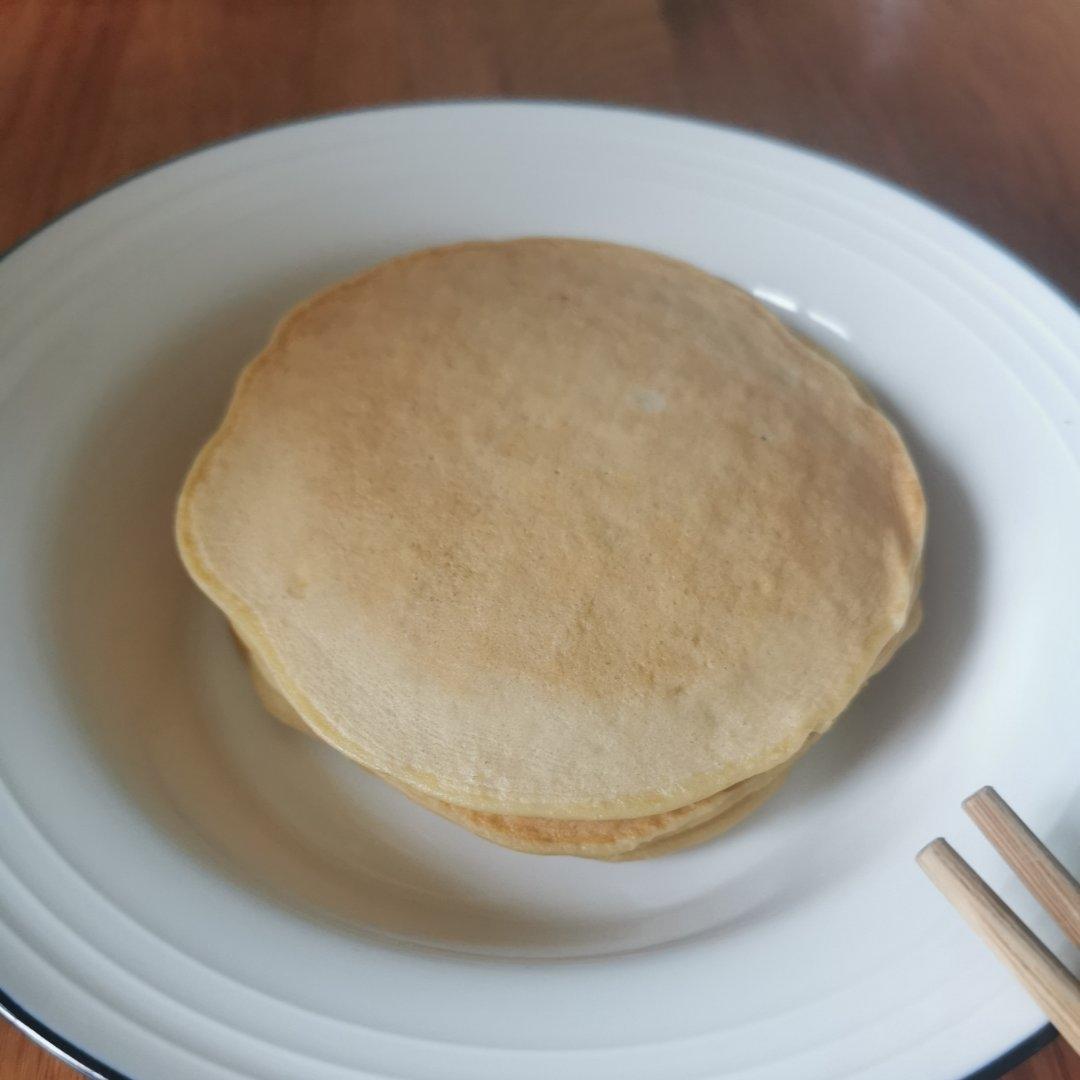 一个香蕉   两个鸡蛋  这么做全家老少都爱吃 软糯香甜的香蕉鸡蛋饼  附细节视频