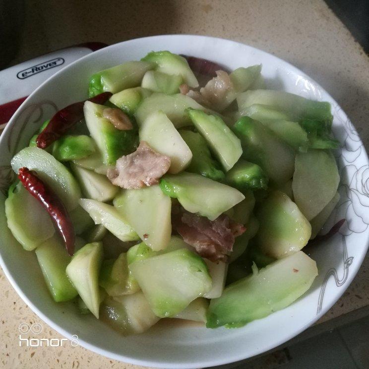 儿菜炒肉片