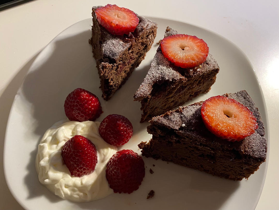 德国婆婆秘方•简单而细腻的巧克力樱桃蛋糕