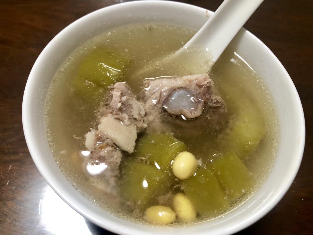 黄豆苦瓜排骨汤