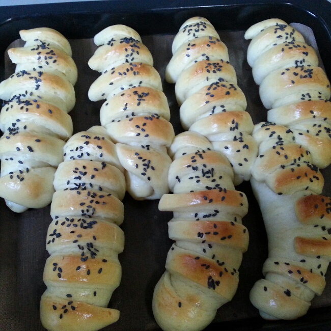 毛毛虫肉松面包