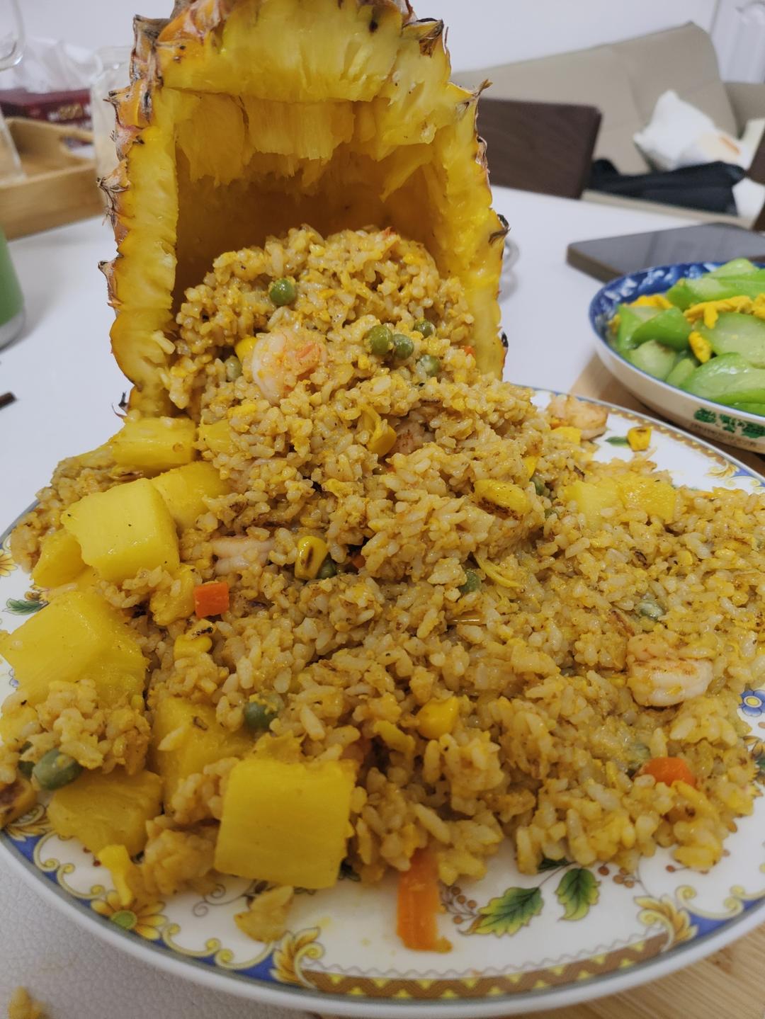 菠萝咖喱炒饭