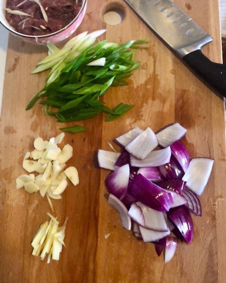 葱爆牛肉
