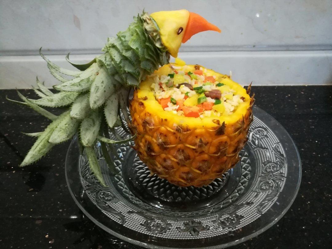 鸟语花香菠萝炒饭