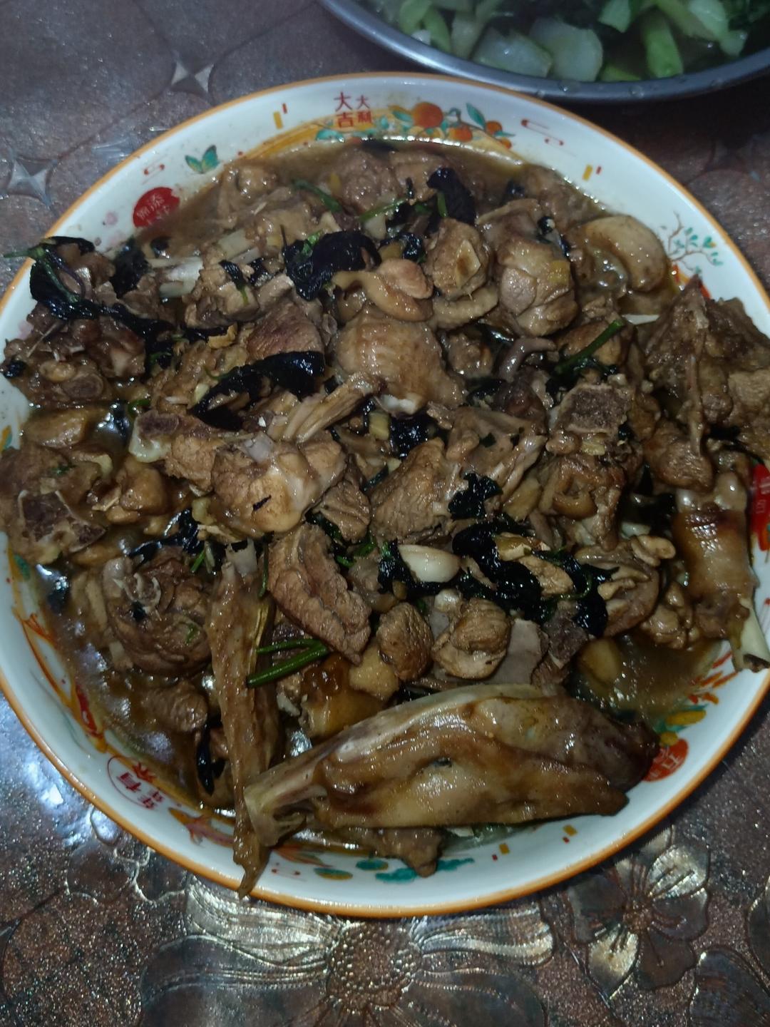 紫苏焖鸭