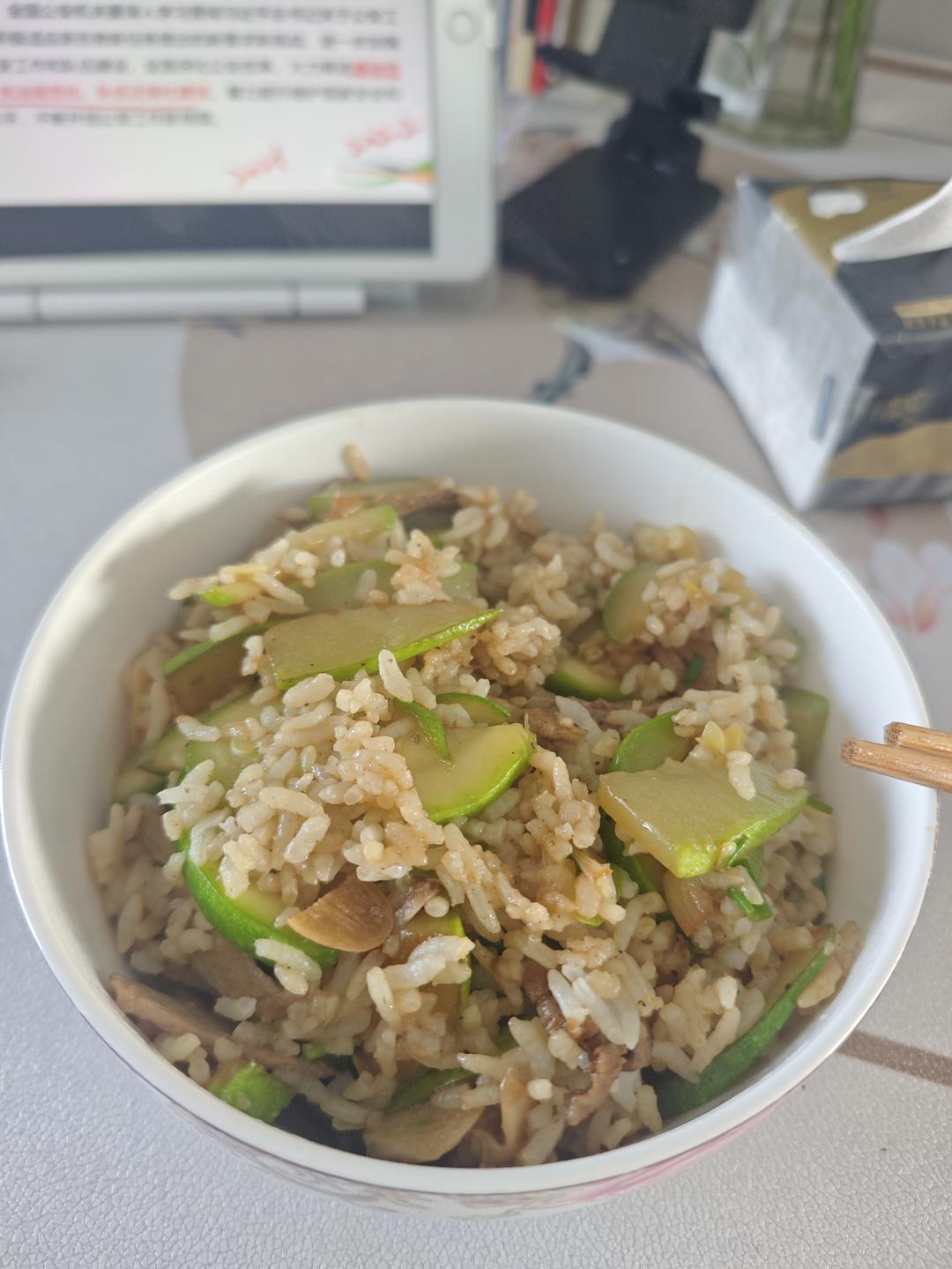 瘦身减脂干净饮食-西葫芦牛肉