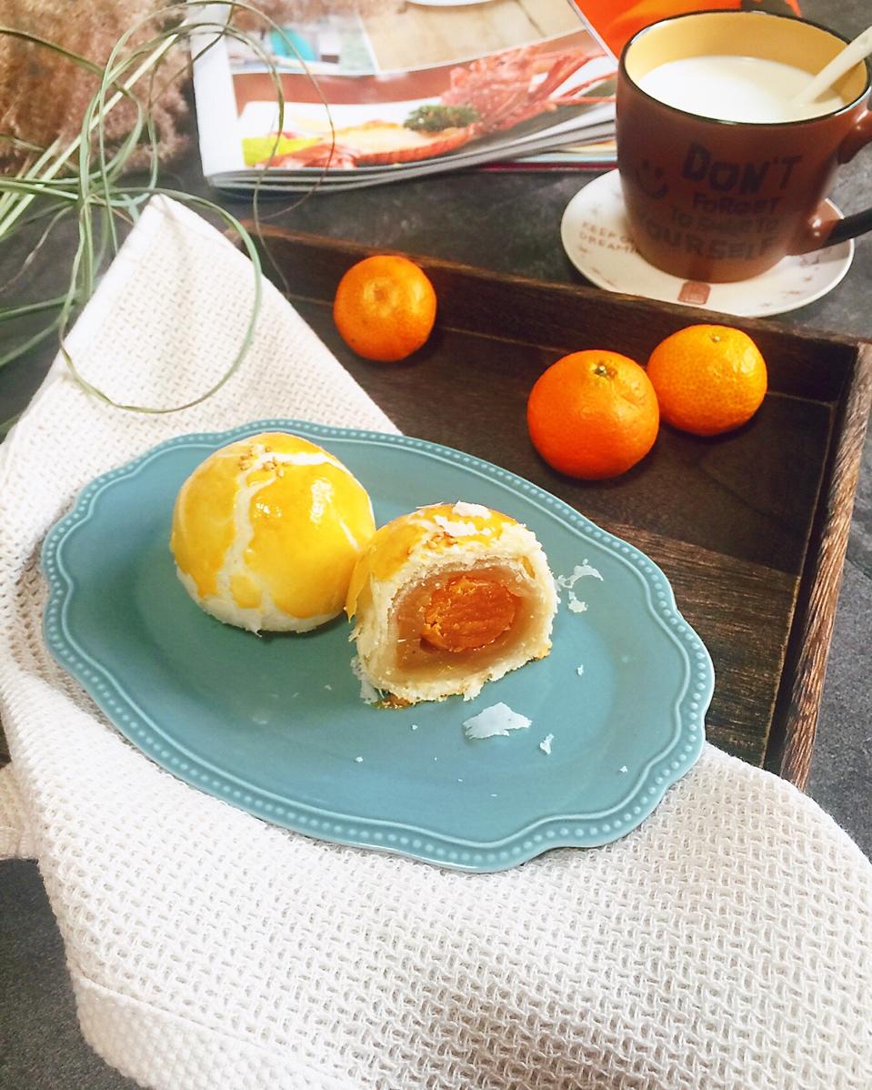 蛋黄酥：抹茶酥：（奶黄味）