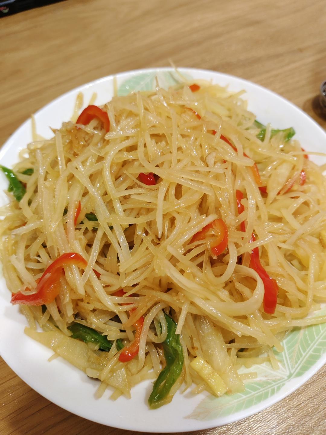 酸辣土豆丝的家常做法 超级下饭