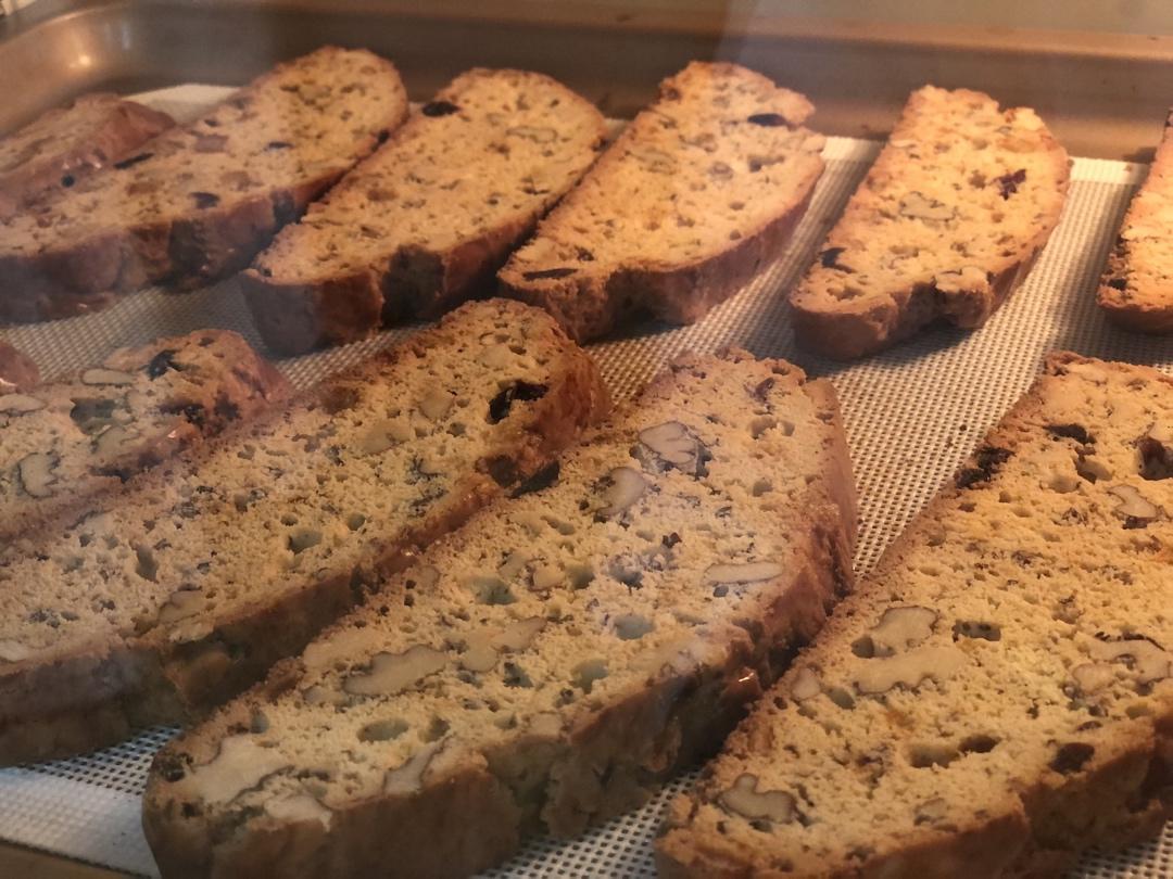 最好吃的意式脆饼biscotti (一分钟视频）