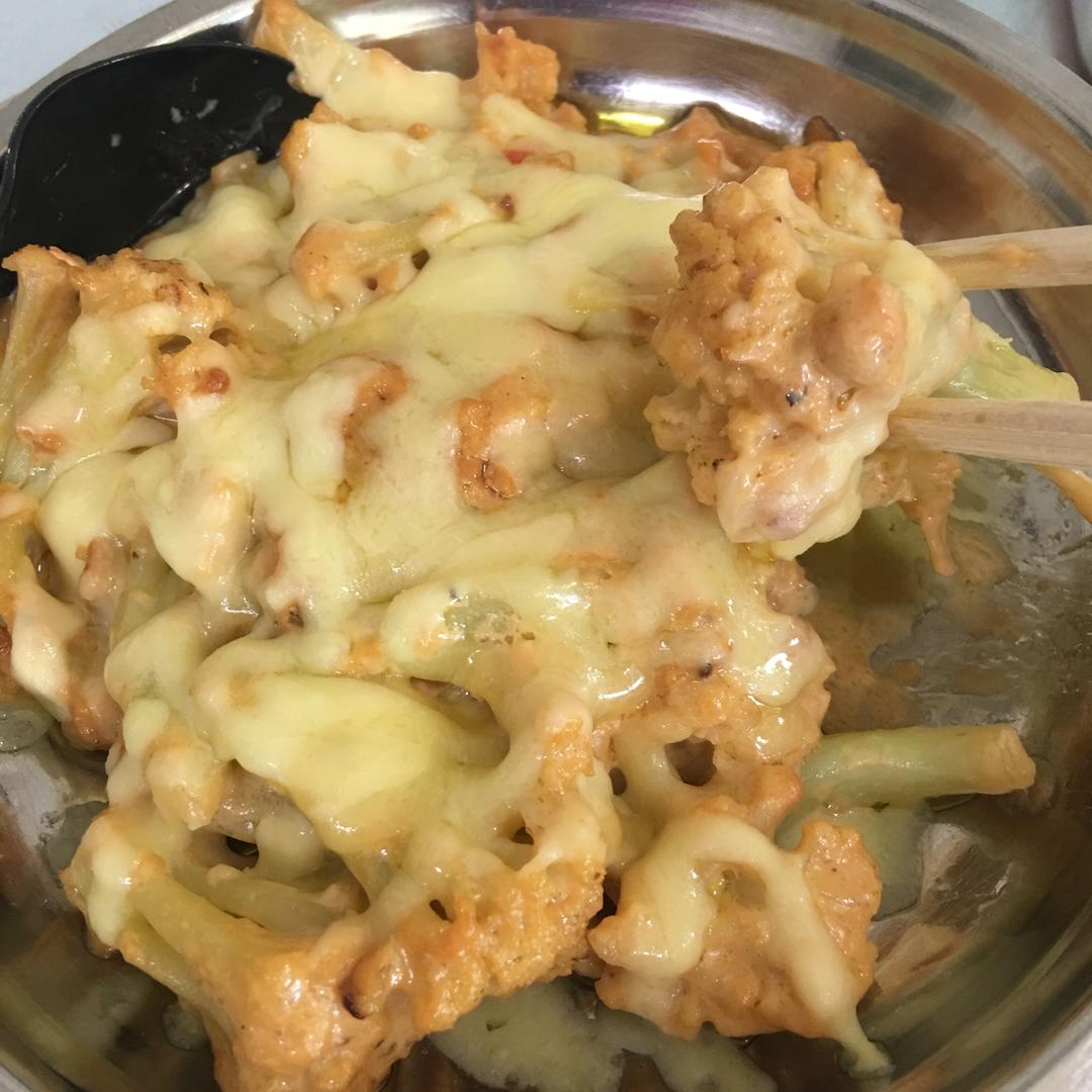 低碳生酮女神版花菜芝士通心粉