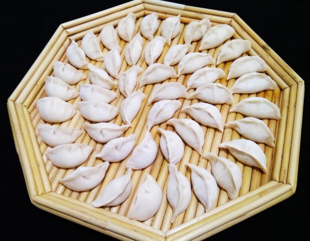 whyaicf做的大肚餃子包法——後附視頻 (胡蘿蔔牛肉餡兒)