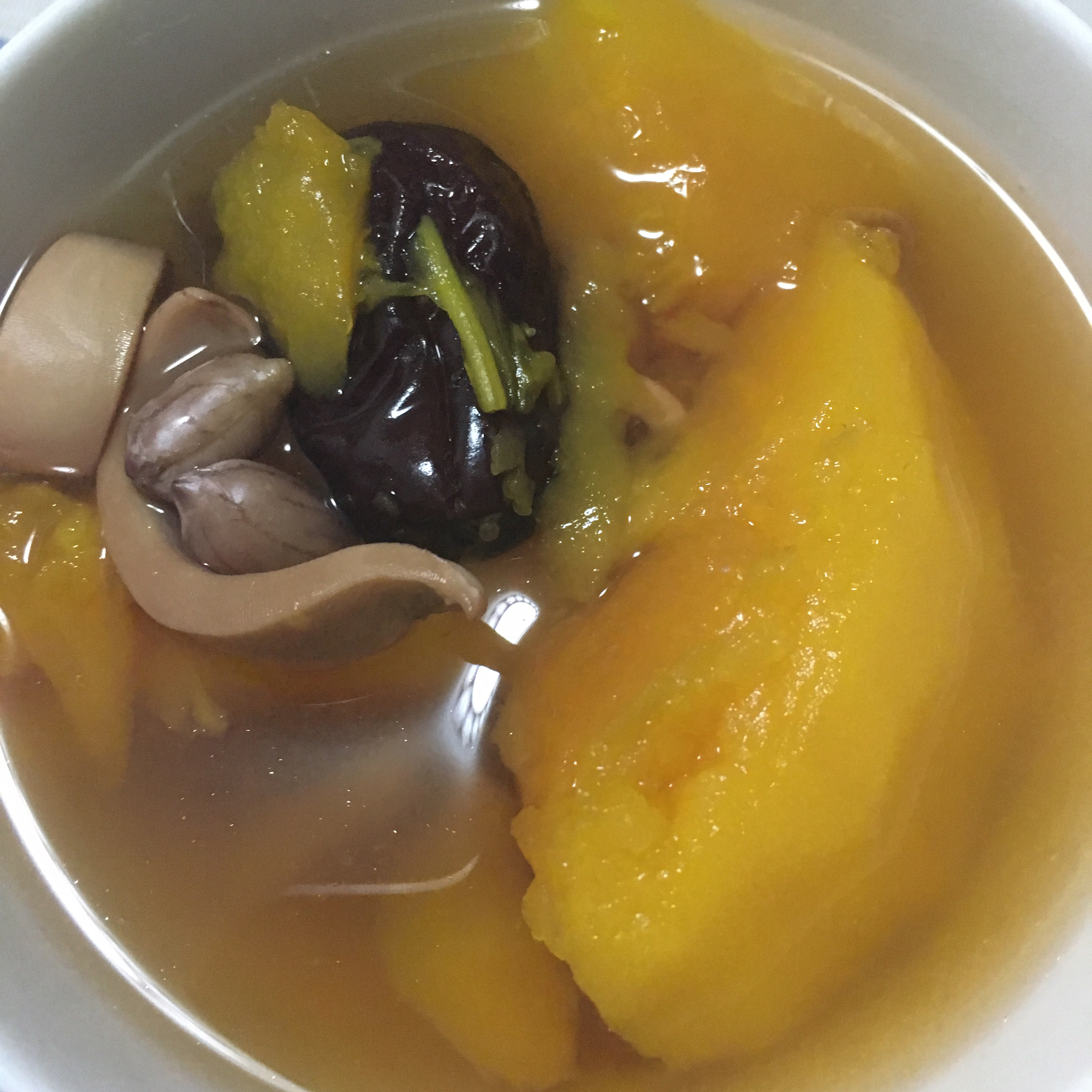 木瓜墨鱼花生汤