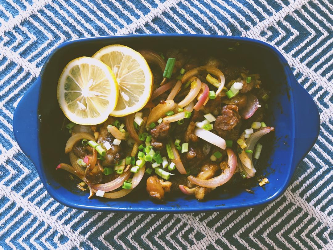 给晚餐加一道菜-【紫洋葱烤羊肉串】